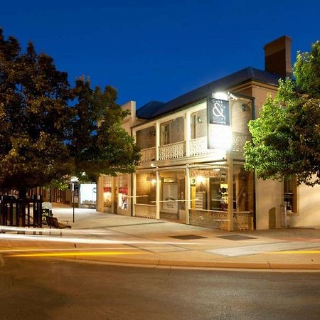 Cobb & Co Court Boutique Hotel Mudgee Bagian luar foto