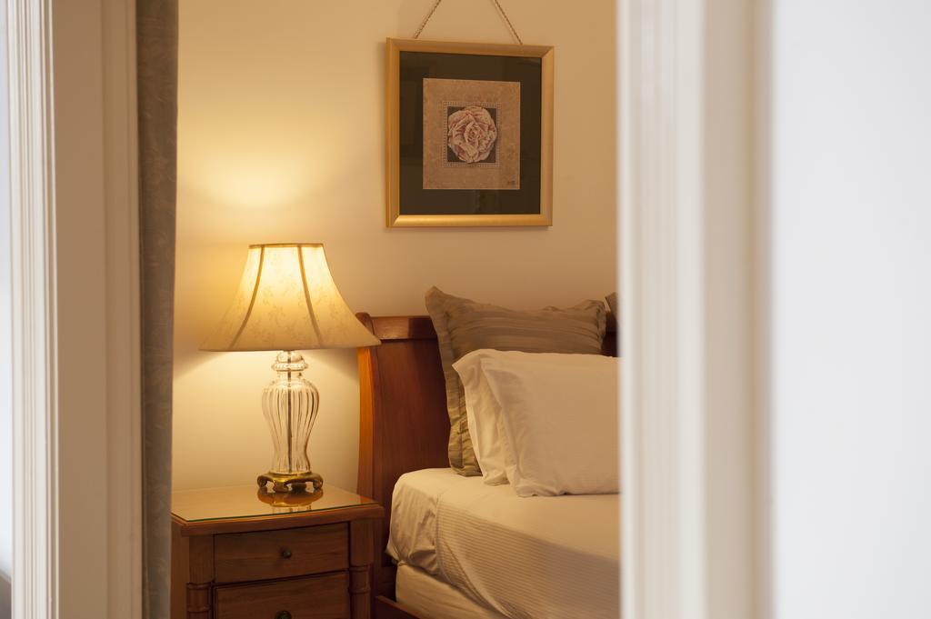 Cobb & Co Court Boutique Hotel Mudgee Bagian luar foto