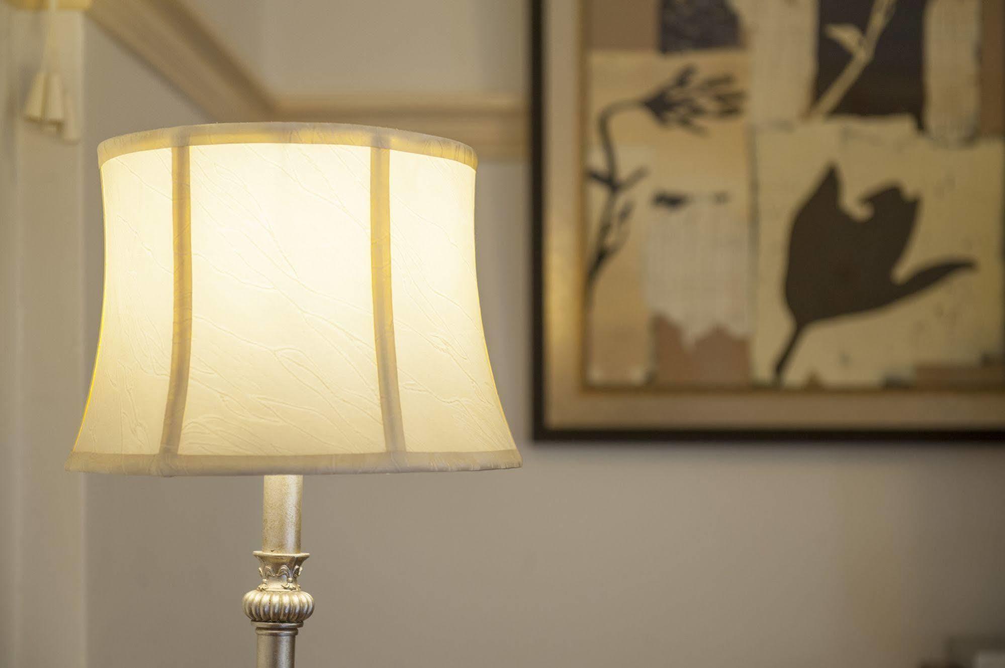 Cobb & Co Court Boutique Hotel Mudgee Bagian luar foto