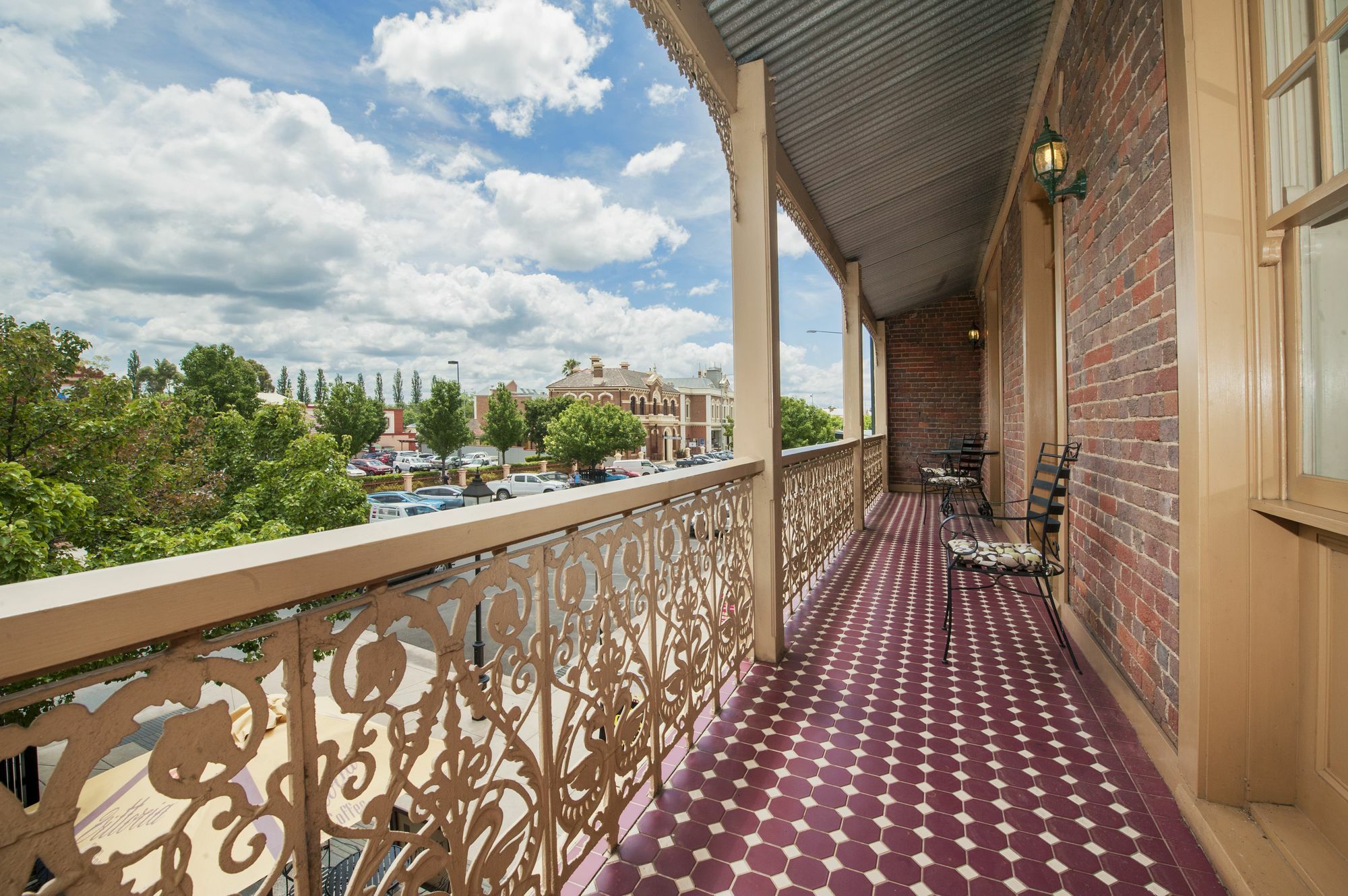 Cobb & Co Court Boutique Hotel Mudgee Bagian luar foto