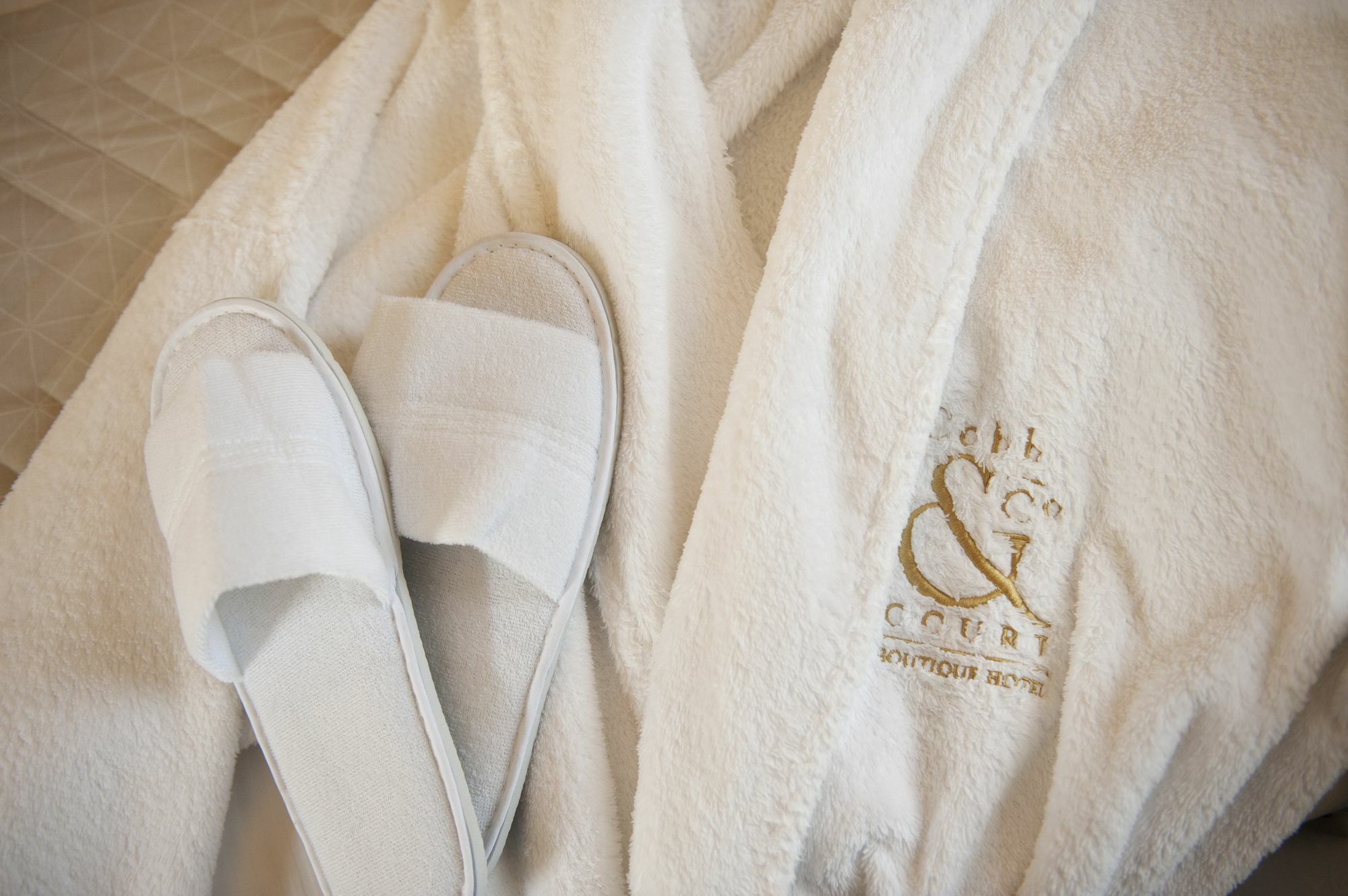 Cobb & Co Court Boutique Hotel Mudgee Bagian luar foto